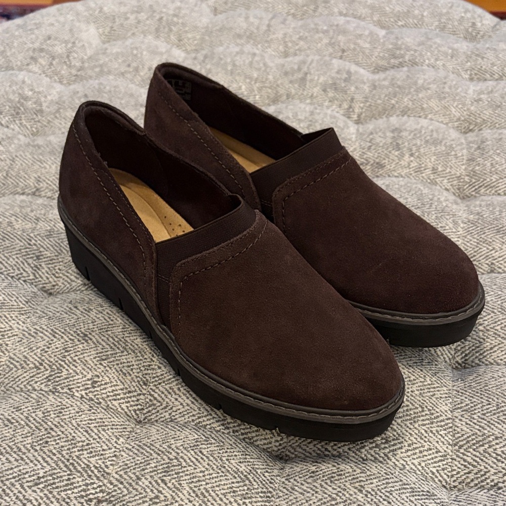 Clarks slip on shoes size 9 M